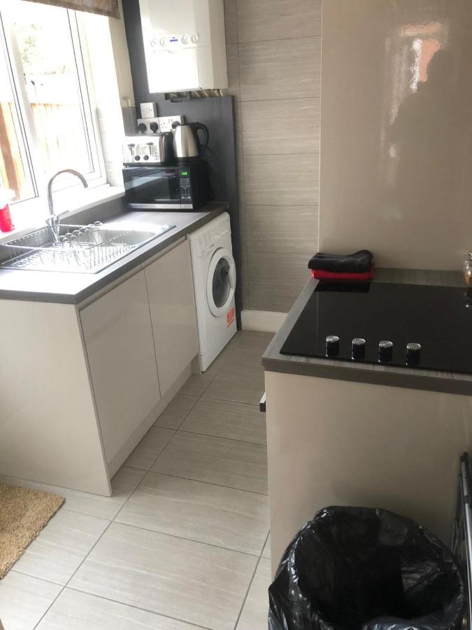 Villa Kenrick Street Great House Available For Guests And Contractors Parking And Wifi Nottingham Exterior foto