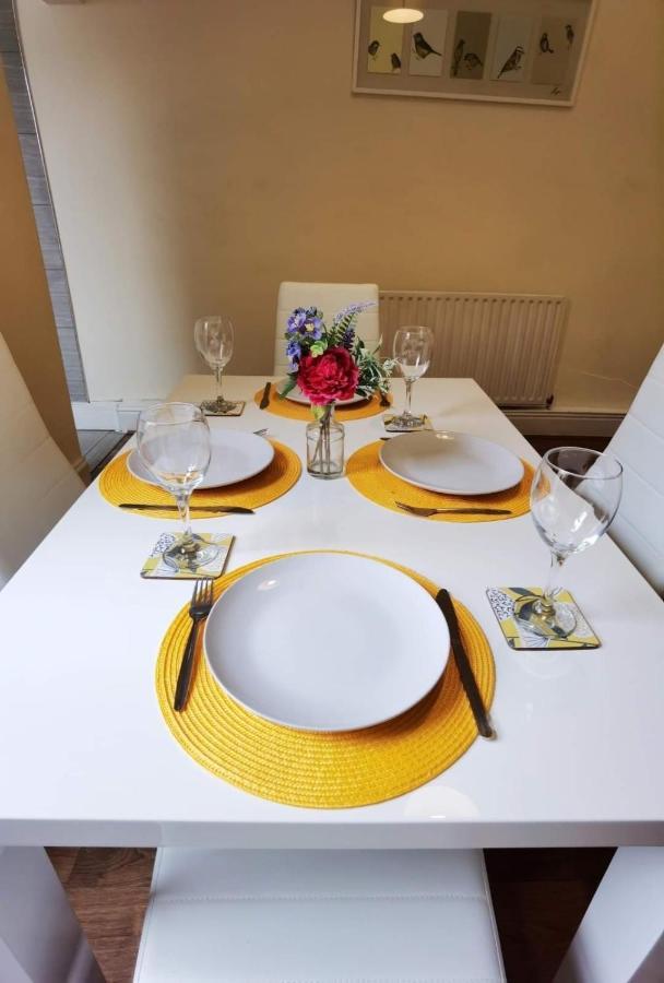 Villa Kenrick Street Great House Available For Guests And Contractors Parking And Wifi Nottingham Exterior foto